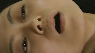 Swingeing beauty got a dink up her tight poon tang and enjoyed every single second of it