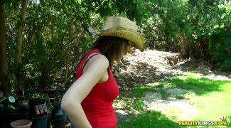 Maiden Lexii Sweet gives hot blowjob